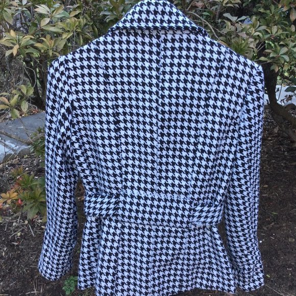 Dots B/W Houndstooth Pattern High Collar with Tie Belt Coat - Picture 3 of 3